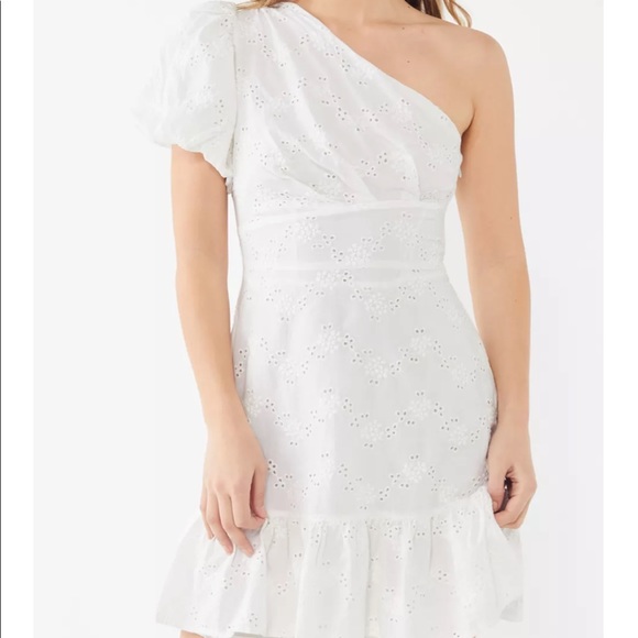 URBAN OUTFITTERS ONE SHOULDER WHITE EYELET DRESS!! - Picture 10 of 11